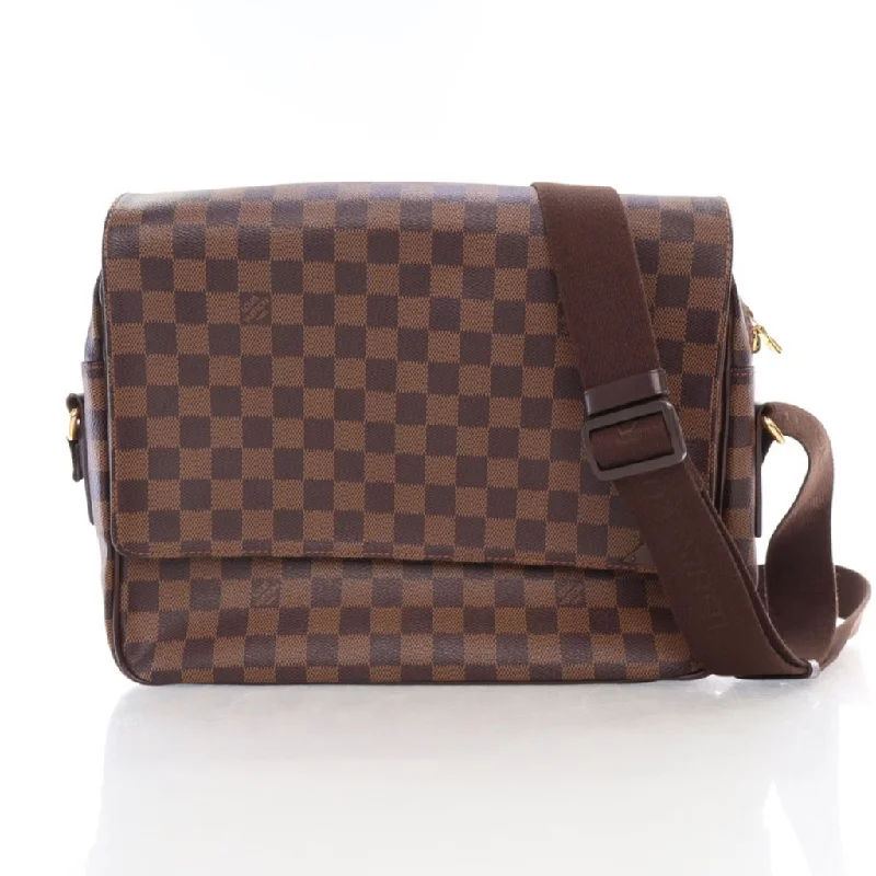 Louis Vuitton Shelton MM