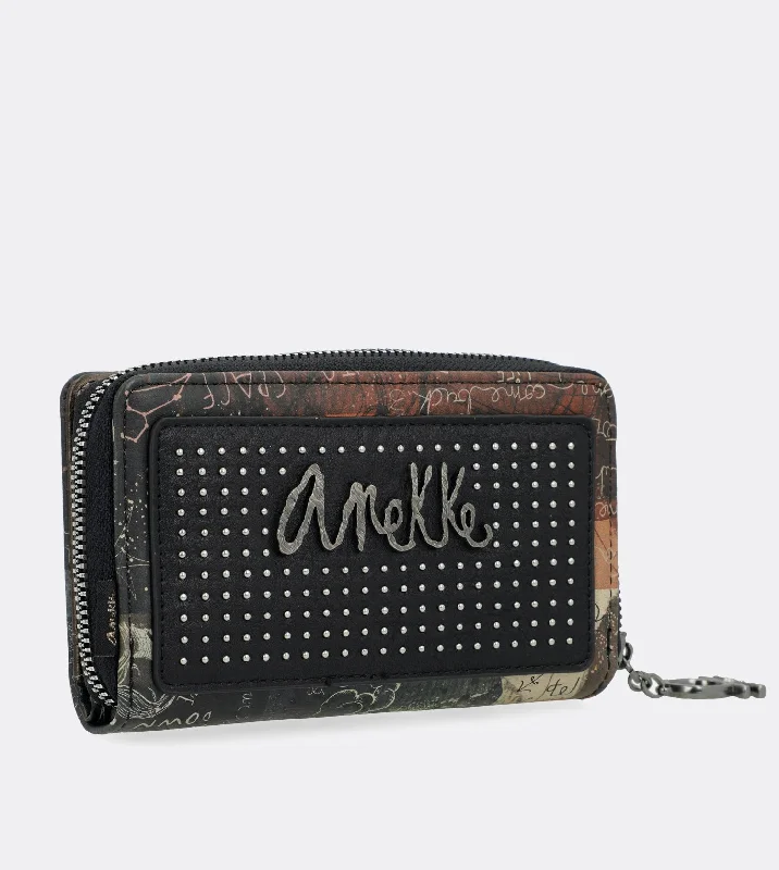 Smart large spirit wallet with studs